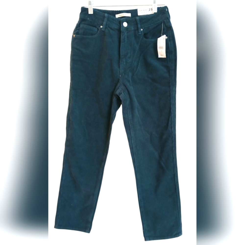 PacSun Women's Bermuda Green Corduroy Mom Jean Pants- Size 25 NWT